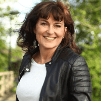 Avenirtel | voyant Monica